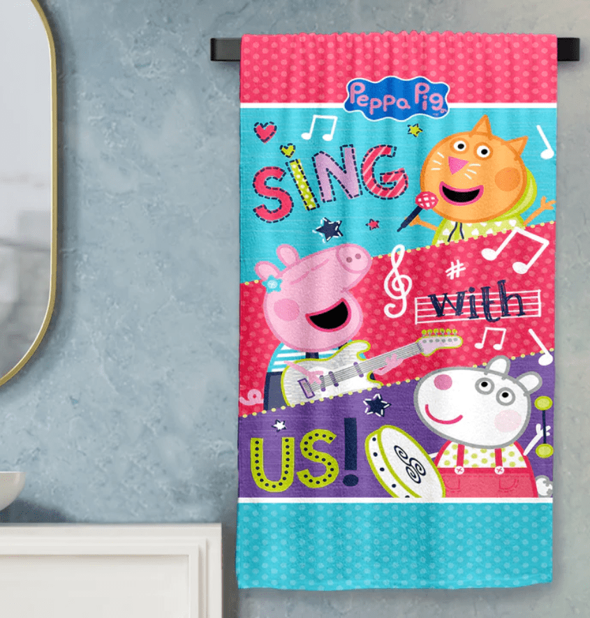 Manufacturer, Exporter, Importer, Supplier, Wholesaler, Retailer, Trader of Peppa Pig Kids Bath Towel in New Delhi, Delhi, India.