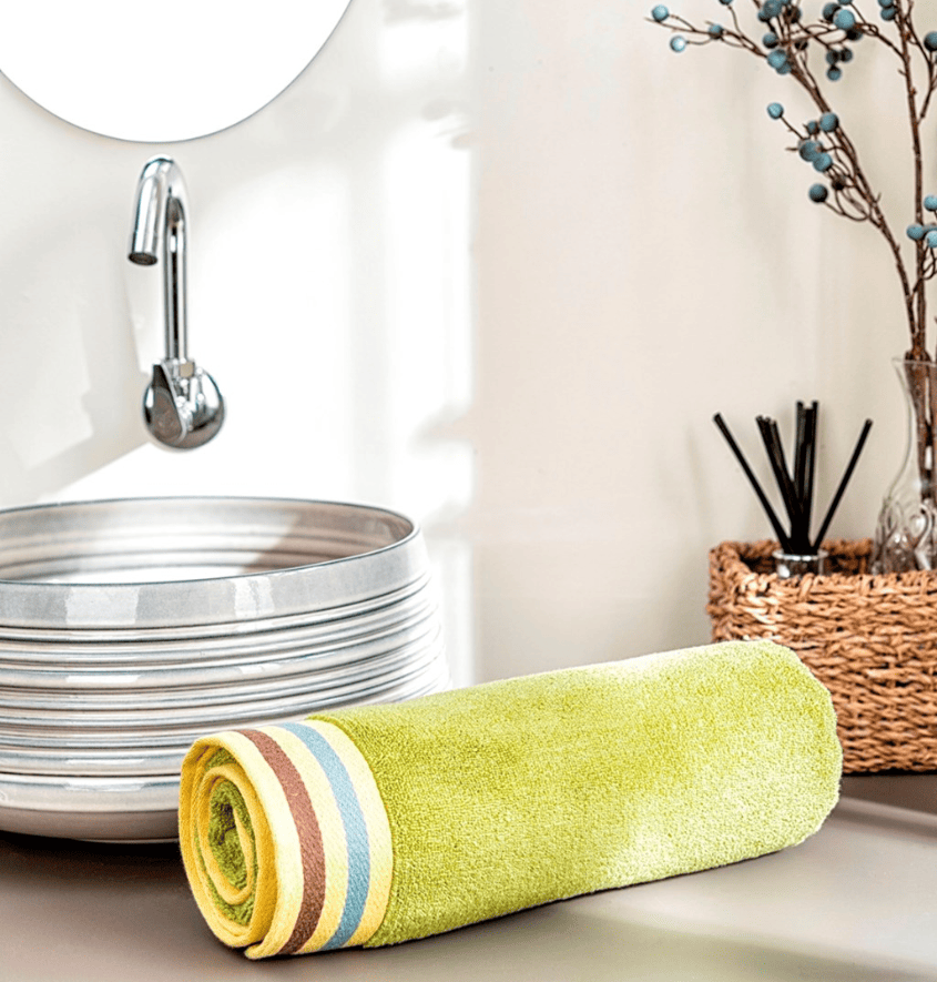 Manufacturer, Exporter, Importer, Supplier, Wholesaler, Retailer, Trader of Zest Green Lemon Bath Towel in New Delhi, Delhi, India.